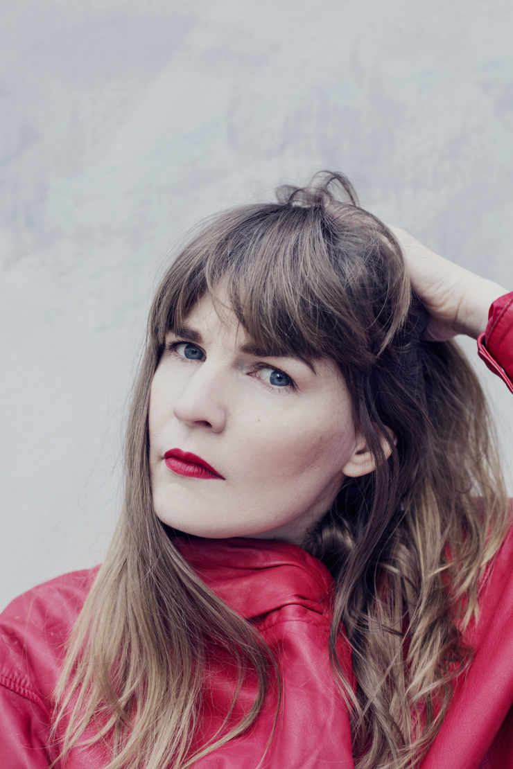 Porträtt på musikern Jennie Abrahamson